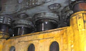 Presse de forgeage en matrice ouverte Dnepropress P3847 - 5000 tonne (Photo 28)