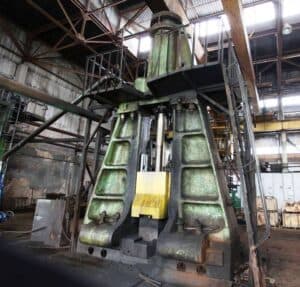 Marteau de forge SKMZ Kramatorsk MA2147 - 5 tonne (Photo 7)