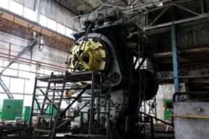 Presse de forgeage à chaud TMP Voronezh K8544 - 2500 tonne (Photo 1)