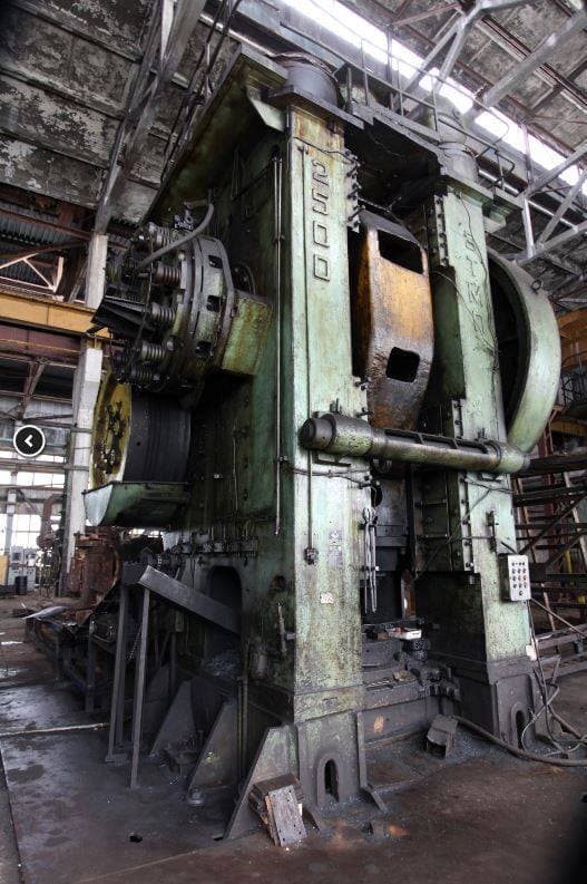 Presse de forgeage à chaud TMP Voronezh K8544 - 2500 tonne