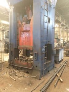 Presse d'ébavurage Erfurt PKZe 1250 - 1250 tonne (Photo 6)
