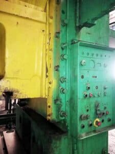 Presse à genouillère TMP Voronezh K504.003.844 - 2500 tonne (Photo 2)