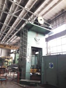Presse d'ébavurage TMP Voronezh K2542 - 1600 tonne (Photo 5)