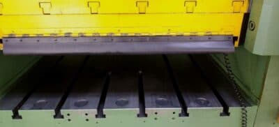 Presse hydraulique Dieffenbacher P0-F 1250A - 1250 tonne (Photo 3)