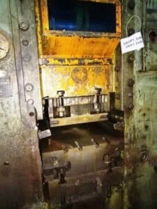 Presse à genouillère Barnaul K8336 - 400 tonne (Photo 1)