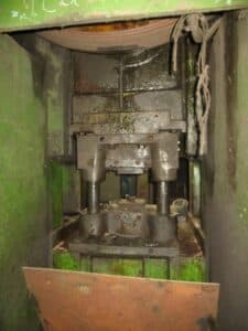 Presse de forgeage à chaud Smeral LZK 1600 - 1600 tonne (Photo 3)