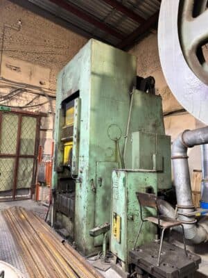 Presse à genouillère Barnaul K8342 - 1600 tonne (Photo 5)