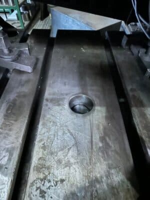 Presse à genouillère Barnaul K8342 - 1600 tonne (Photo 1)