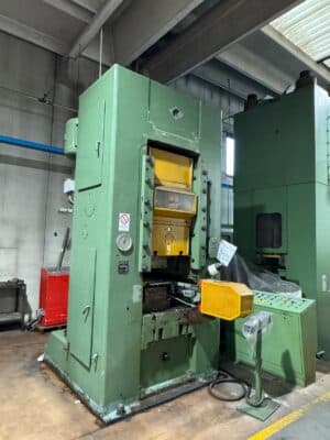Presse à genouillère Barnaul K8340 - 1000 tonne (Photo 3)