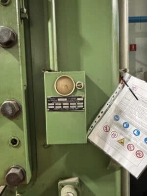 Presse à genouillère Barnaul K8340 - 1000 tonne (Photo 12)