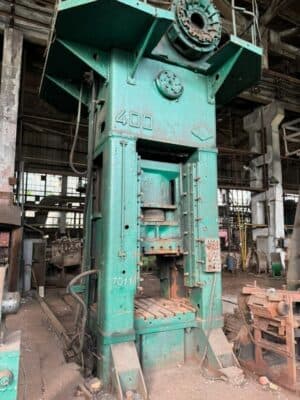 Presse d'ébavurage TMP Voronezh KB2536 - 400 tonne ID: S91133