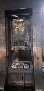 Presse d'ébavurage TMP Voronezh K9538 - 630 tonne (Photo 3)