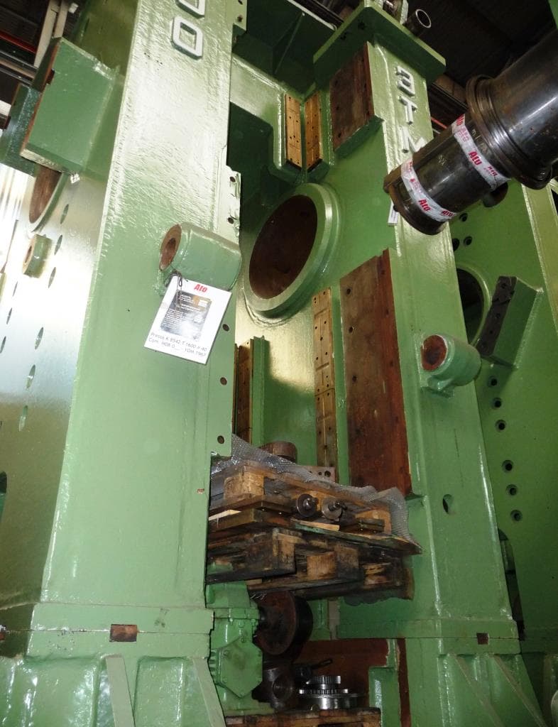 Ligne de forgeage à chaud TMP Voronezh K8542 - 1600 tonne
