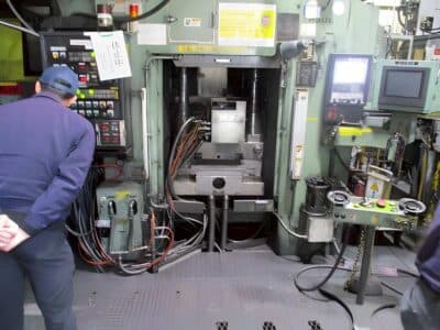 Presse de forgeage à froid Komatsu L1C630L - 630 tonne (Photo 10)