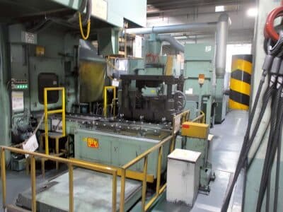 Presse de forgeage à froid Komatsu L1C630L - 630 tonne (Photo 4)
