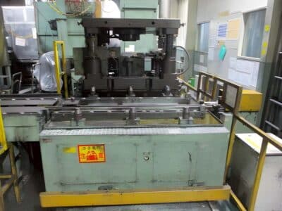Presse de forgeage à froid Komatsu L1C630L - 630 tonne (Photo 6)
