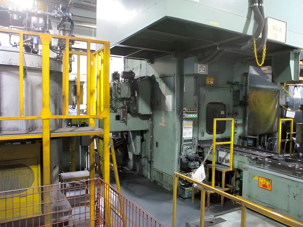 Presse de forgeage à froid Komatsu L1C630L - 630 tonne