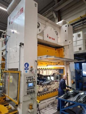 Presse d'estampage Arisa S2-400.FD - 400 tonne (Photo 4)