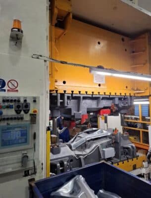 Presse d'estampage Arisa S2-500.FD - 500 tonne (Photo 8)