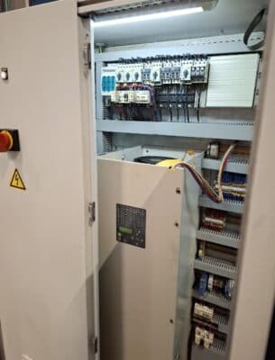 Presse d'estampage Arisa S2-500.FD - 500 tonne (Photo 3)