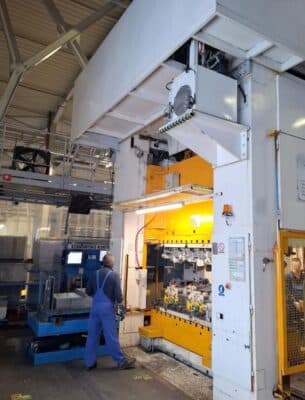 Presse d'estampage Arisa S2-630.LD - 630 tonne ID: 76442