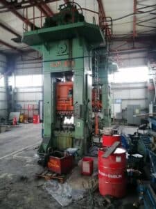 Presse d'ébavurage TMP Voronezh KB2536 - 400 tonne ID: 76010