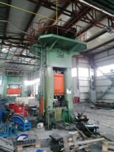 Presse d'ébavurage TMP Voronezh KB2536 - 400 tonne (Photo 3)