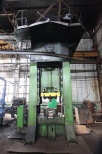 Presse d'ébavurage TMP Voronezh K9538 - 630 tonne ID: S87686