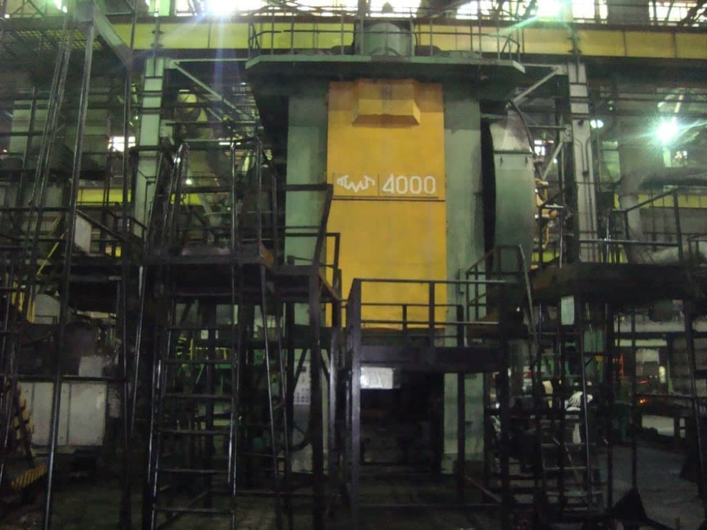 Presse de forgeage à chaud TMP Voronezh KB8046 - 4000 tonne