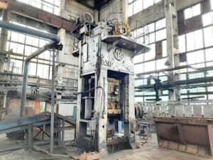Presse d'ébavurage TMP Voronezh K9538 - 630 tonne ID: 75849