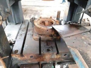 Presse d'ébavurage TMP Voronezh K9538 - 630 tonne (Photo 5)
