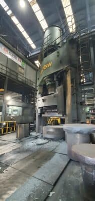 Presse de forgeage en matrice ouverte JSW 2500 MT - 2500 tonne (Photo 15)