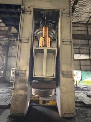 Presse de forgeage en matrice ouverte Kawasaki 2000 MT - 2000 tonne (Photo 10)