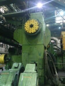 Presse d'ébavurage TMP Voronezh KA9033 - 200 tonne (Photo 2)