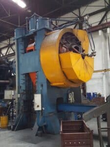 Presse de forgeage à chaud TMP Voronezh K04.038.842 - 1600 tonne (Photo 4)