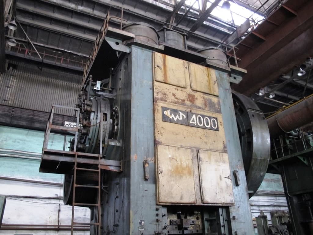 Presse de forgeage à chaud TMP Voronezh KB8546 - 4000 tonne