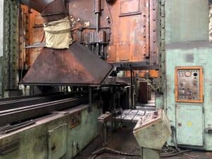 Presse d'estampage TMP Voronezh K3546 - 4000 tonne (Photo 3)