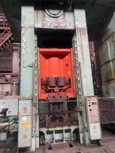 Presse d'ébavurage TMP Voronezh K04.150.242 - 1600 tonne ID: 75857