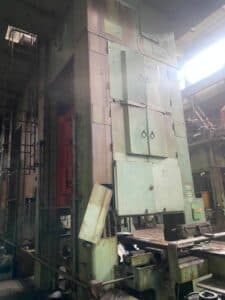Presse d'ébavurage TMP Voronezh K04.150.242 - 1600 tonne (Photo 4)