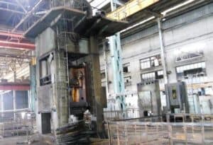 Presse d'ébavurage TMP Voronezh KG2540 - 1000 tonne (Photo 3)