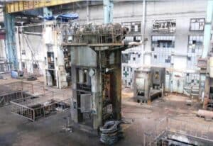 Presse d'ébavurage TMP Voronezh KG2540 - 1000 tonne (Photo 2)