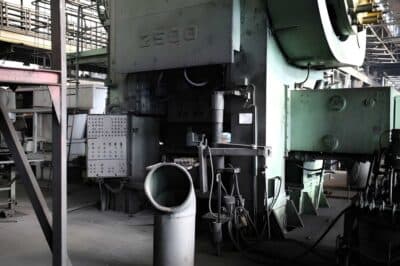 Presse de forgeage à chaud TMP Voronezh AKKD8044 - 2500 tonne (Photo 3)