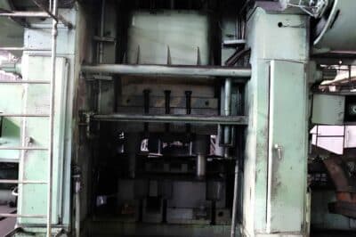 Presse de forgeage à chaud TMP Voronezh AKKD8044 - 2500 tonne (Photo 7)