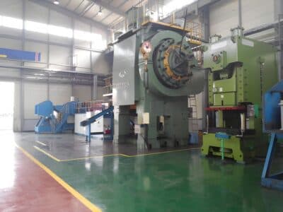 Presse de forgeage à chaud TMP Voronezh KA8044 - 2500 tonne (Photo 1)