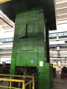 Presse d'ébavurage TMP Voronezh KB2542 - 1600 tonne (Photo 6)