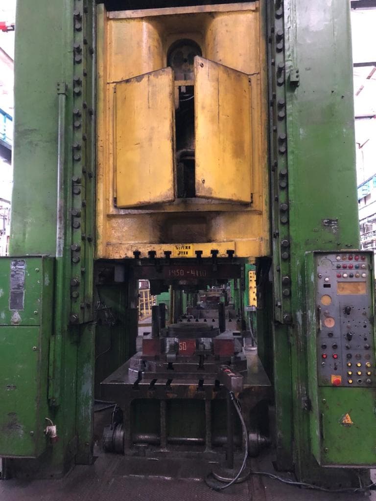 Presse d'ébavurage TMP Voronezh KB2542 - 1600 tonne
