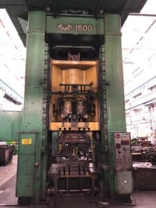 Presse d'ébavurage TMP Voronezh K04.150.242 - 1600 tonne (Photo 6)