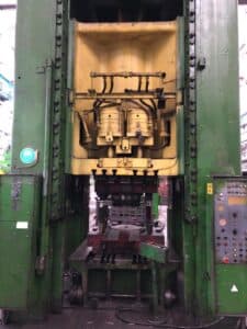 Presse d'ébavurage TMP Voronezh K04.150.242 - 1600 tonne (Photo 5)