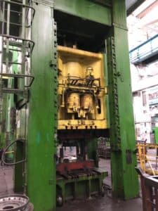 Presse d'ébavurage TMP Voronezh K04.150.242 - 1600 tonne ID: S80154