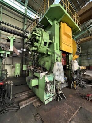 Presse de forgeage à chaud TMP Voronezh KG8042 - 1600 tonne ID: 76457
